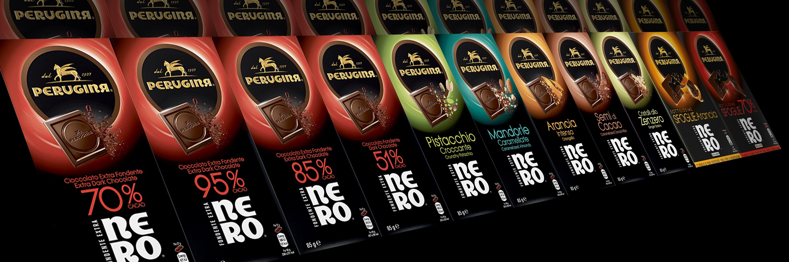 Una fila di tavolette fondenti Nero Perugina ai vari gusti