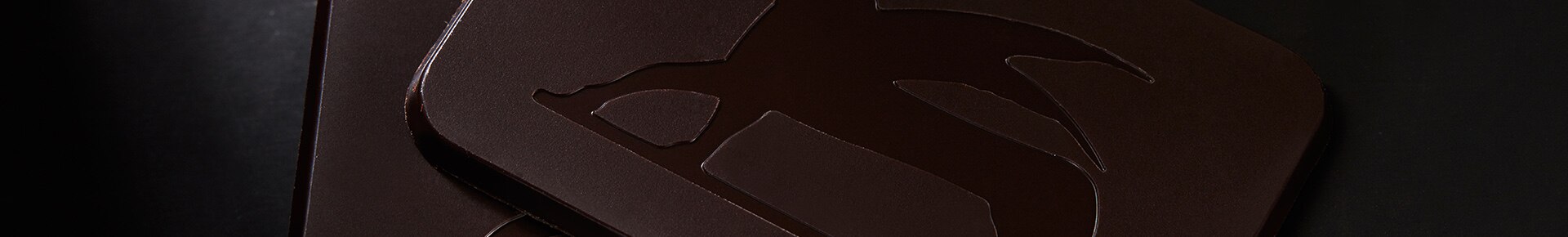 Nero Perugina, il sapore autentico del cioccolato fondente e il profumo delle arance. Nero Perugina, il sapore autentico del cioccolato fondente e il profumo delle arance.