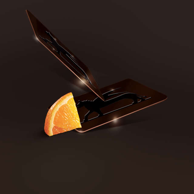 Cioccolato fondente Perugina Arancia in sfoglie, l'eleganza del cioccolato fondente incontra le note dell'arancia.