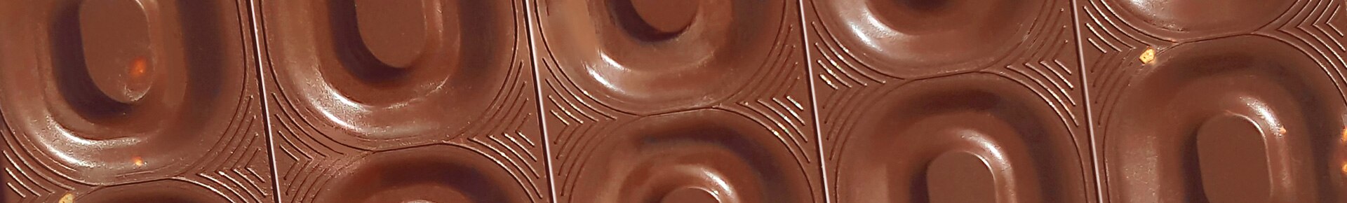 Lasciati conquistare dal doppio cioccolato fondente con gianduia e nocciole Tavoletta di doppio cioccolato fondente gianduia e nocciole di Perugina