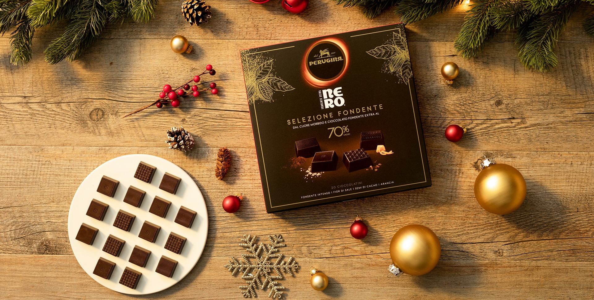 Scatola Regalo Cioccolatini Perugina® Nero® Selezione Fondente 143g