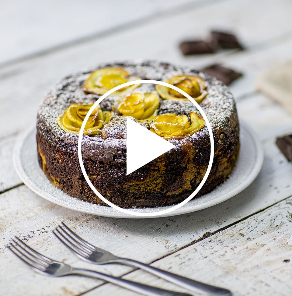 Torta di mele variegata al cioccolato