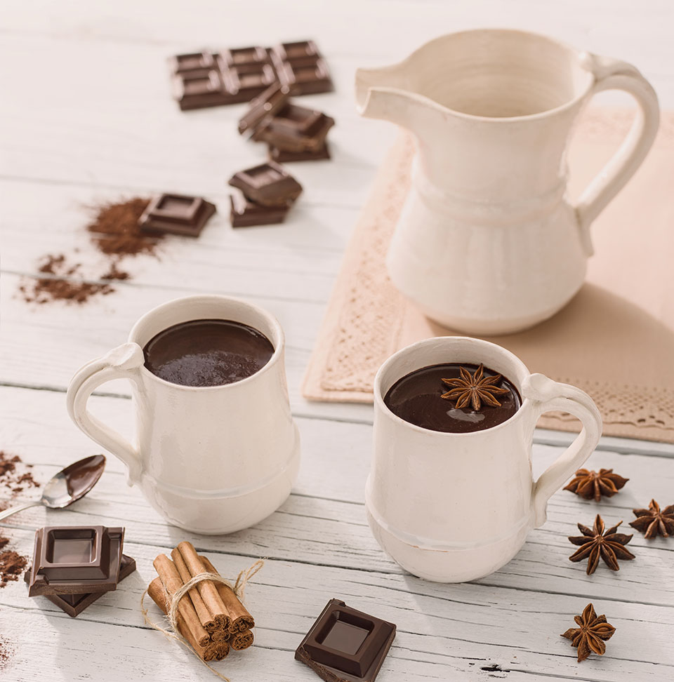 cioccolato caldo in tazza