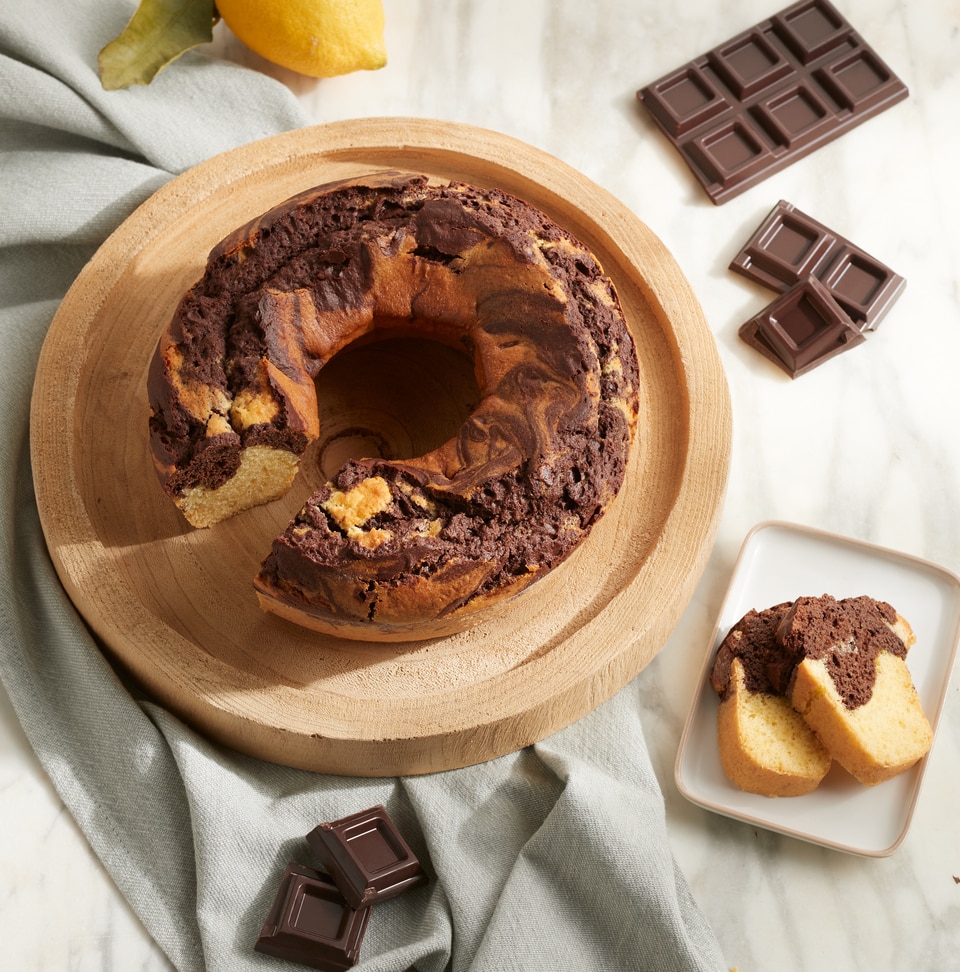 ricetta ciambella bicolore con cioccolato fondente perugina granblocco